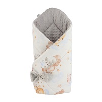 Oboustranná zavinovačka z Minky New Baby 75x75 cm spící zvířátka šedá