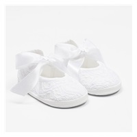 Kojenecké krajkové capáčky New Baby bílá 0-3 m