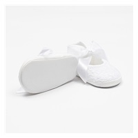 Kojenecké krajkové capáčky New Baby bílá 0-3 m