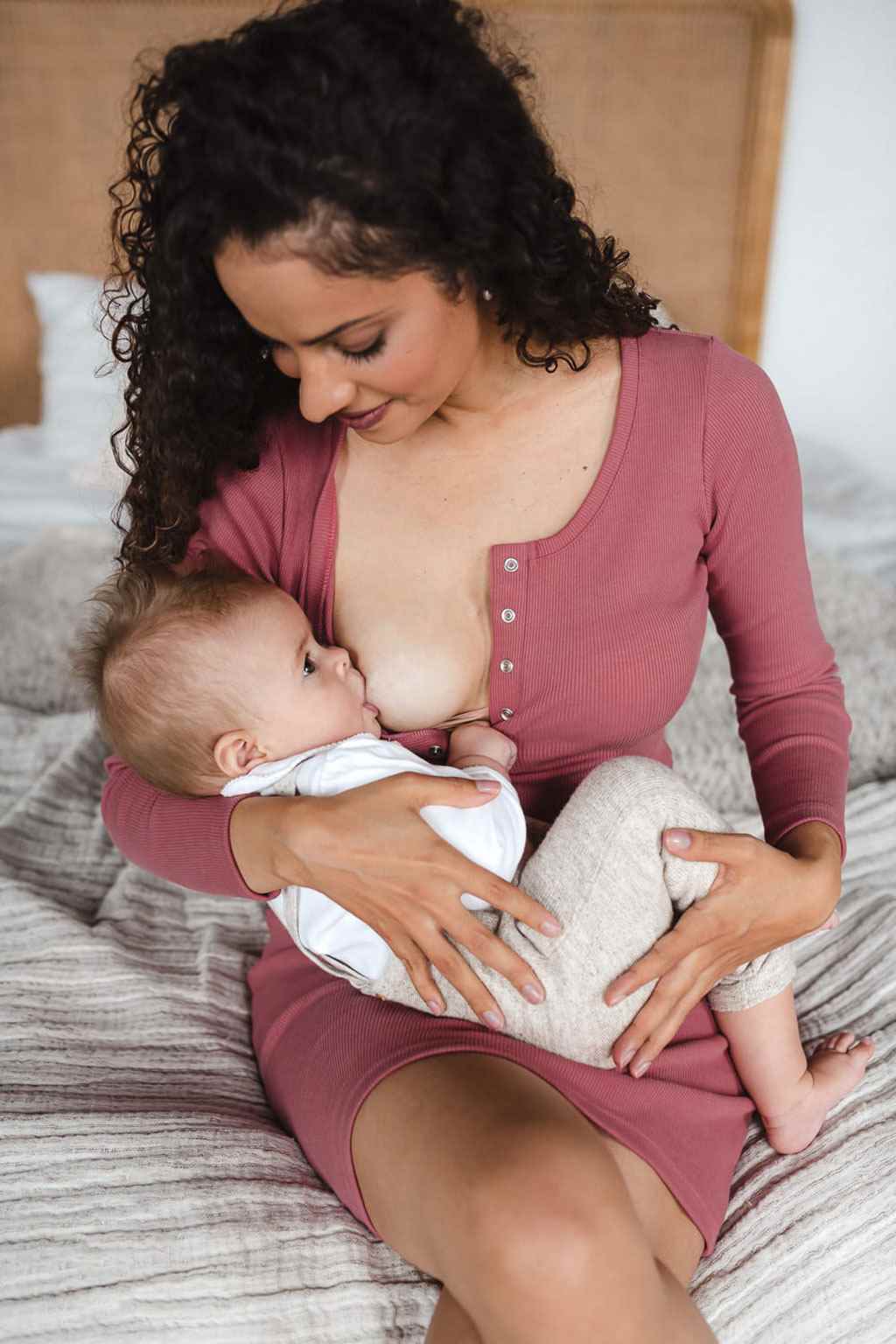 Těhotenské a kojící šaty žebrované Tummy milk & love pudrově růžová - 2