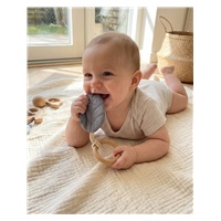 Kousátko s listy pro děti New Baby Leaf grey