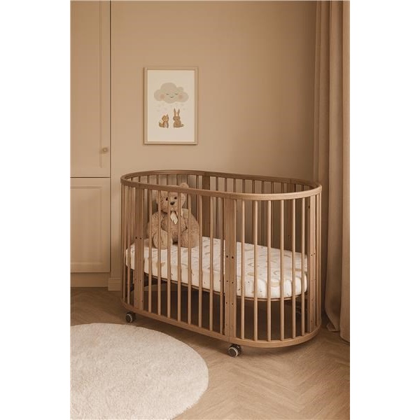 Dětská rostoucí postýlka 3v1 oválná + matrace New Baby ořechová